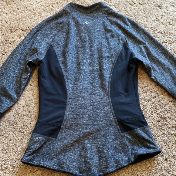 Lululemon Reversible jacket - Picture 8 of 8